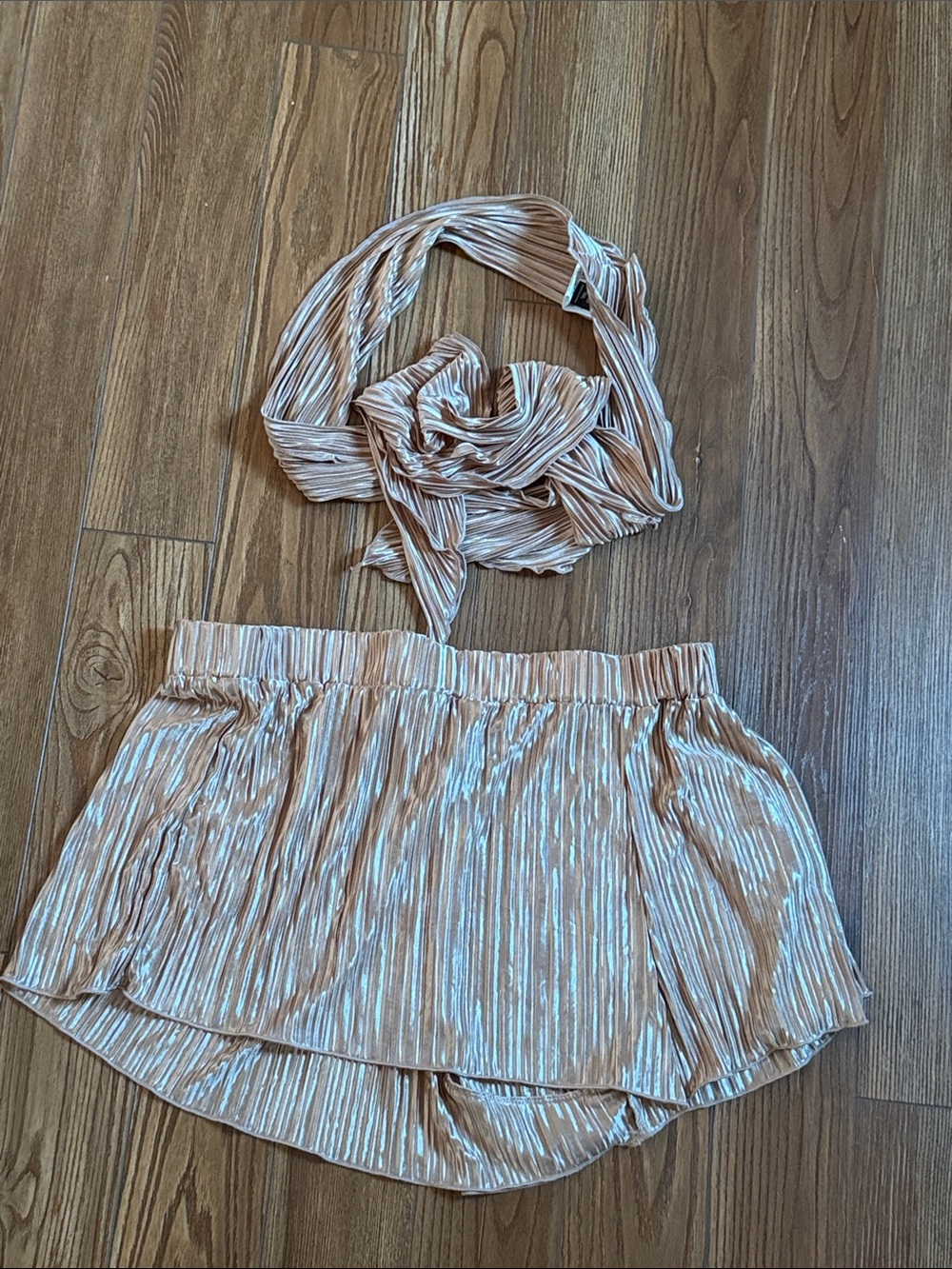 Pleated Metallic Beige short set